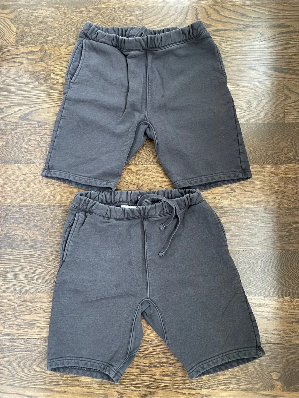 2 pair H&M heavyweight French terry shorts size medium *please read*